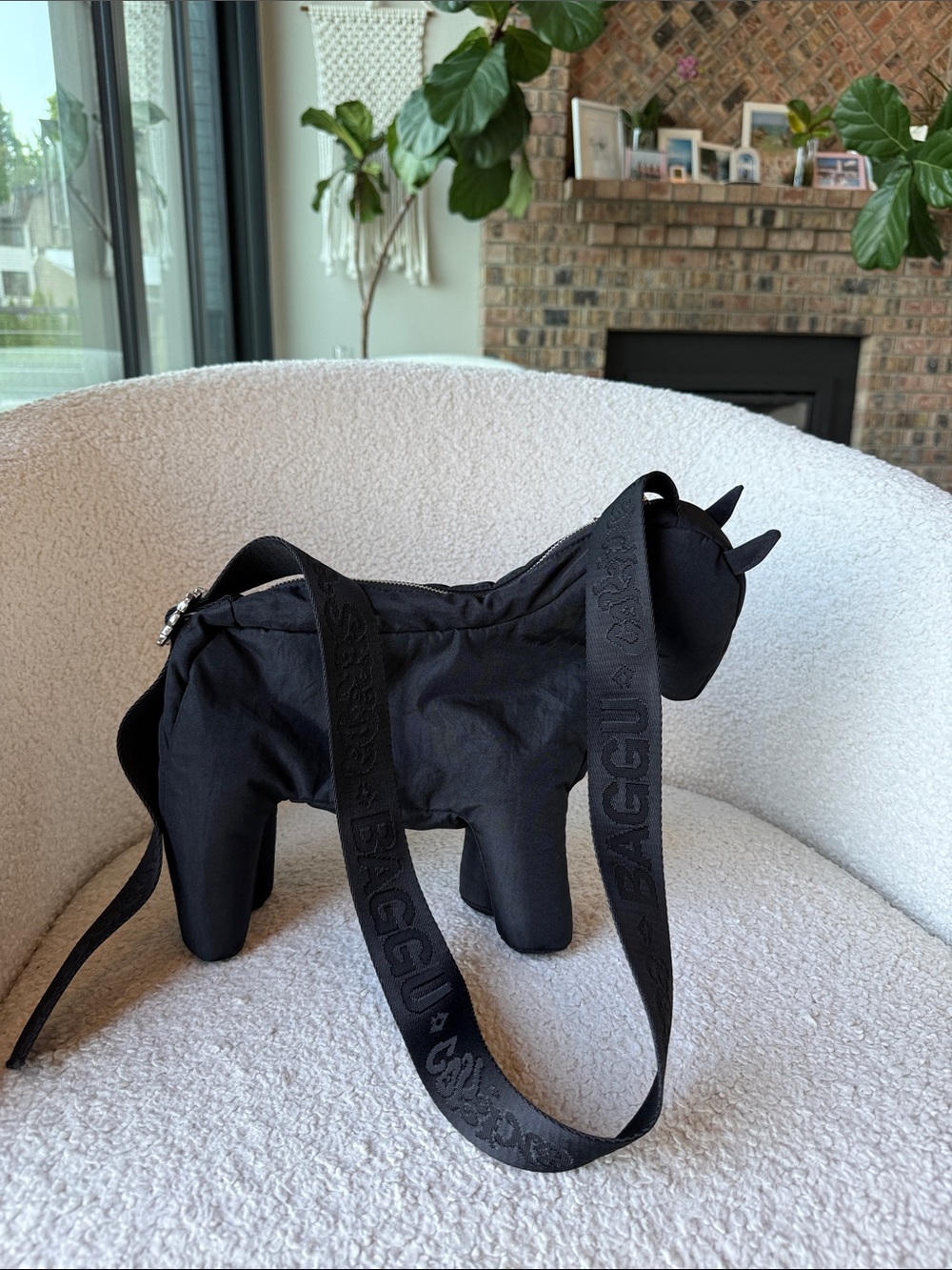 BAGGU x Collina Strada Horse Bag Crossbody Black NWOT - Picture 7 of 16